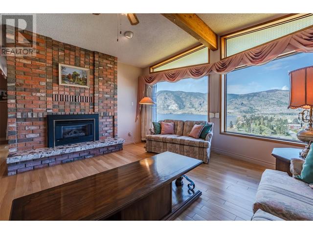 105 Spruce Road, House detached with 4 bedrooms, 3 bathrooms and null parking in Penticton BC | Image 20
