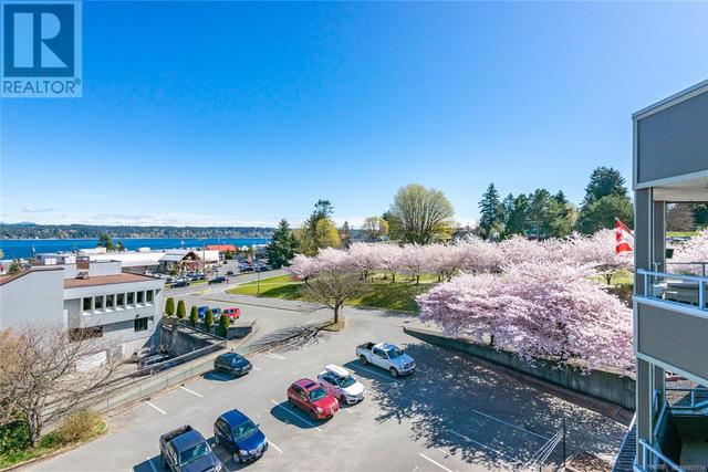 309 - 300 St. Ann's Rd, Condo with 2 bedrooms, 2 bathrooms and 1 parking in Campbell River BC | Image 2