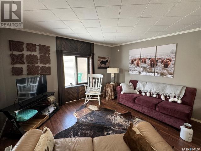 415 2nd Avenue E, House detached with 4 bedrooms, 2 bathrooms and null parking in Biggar SK | Image 14