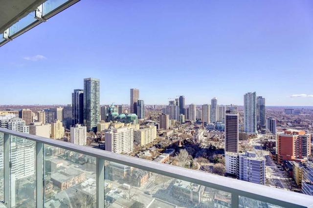 3704 - 50 Wellesley St E, Condo with 2 bedrooms, 2 bathrooms and 1 parking in Toronto ON | Image 8