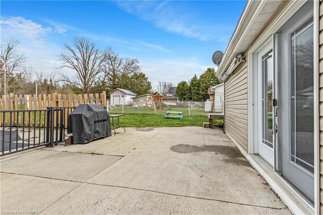 3041 Highway 41, House detached with 2 bedrooms, 1 bathrooms and 7 parking in Greater Napanee ON | Image 29