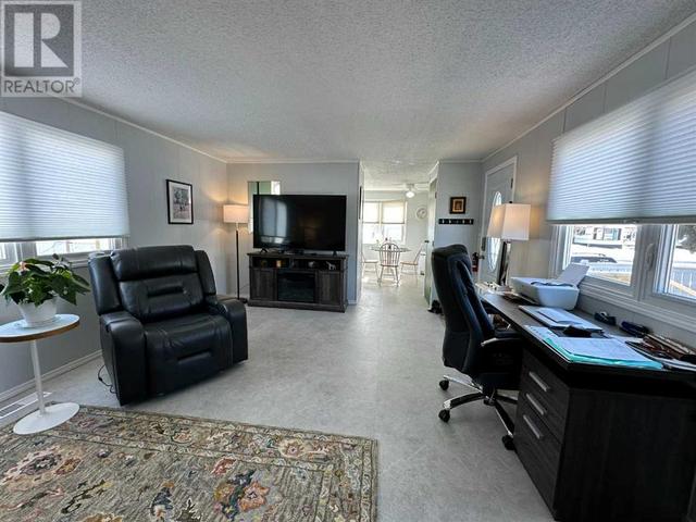 1950 5 Avenue, House other with 3 bedrooms, 1 bathrooms and 2 parking in Wainwright AB | Image 4