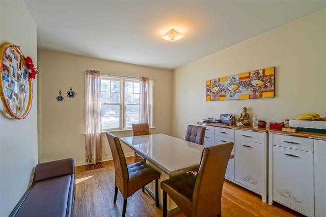 32 Devondale Ave, House detached with 3 bedrooms, 2 bathrooms and 8 parking in Toronto ON | Image 11