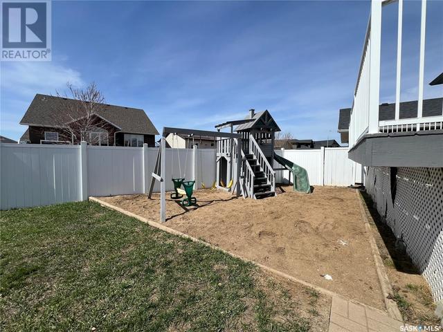290 Symons Bay, House detached with 5 bedrooms, 3 bathrooms and null parking in Estevan SK | Image 37