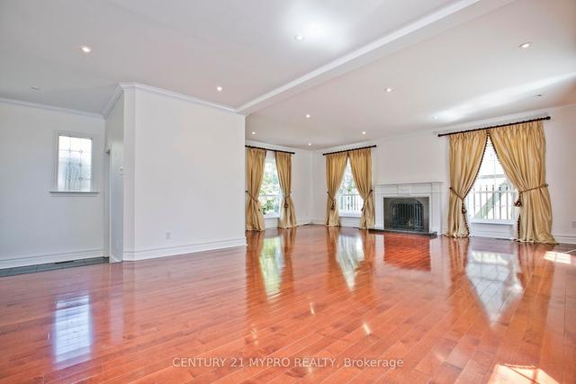 9 Shady Oaks Cres, House detached with 4 bedrooms, 5 bathrooms and 5 parking in Toronto ON | Image 23