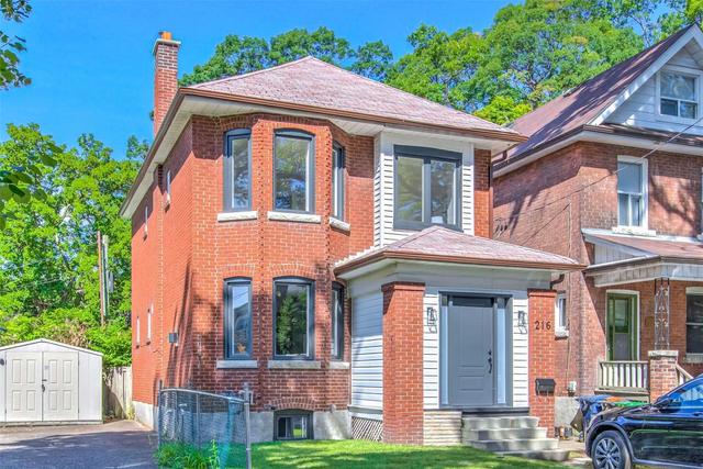 216 Evelyn Ave, House detached with 4 bedrooms, 4 bathrooms and 1 parking in Toronto ON | Image 1