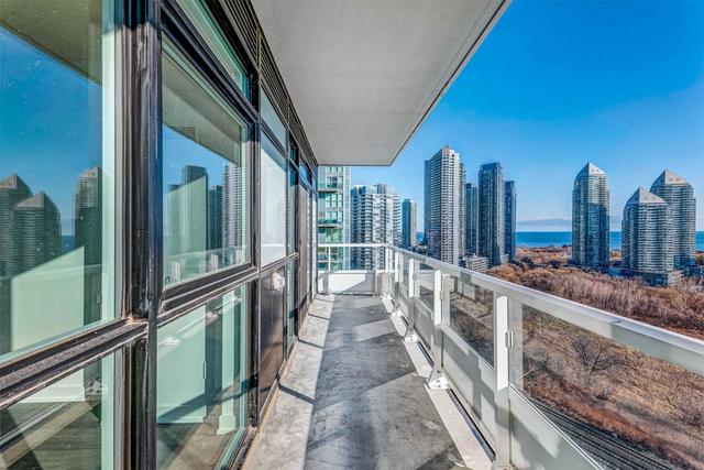 1704 - 251 Manitoba St, Condo with 2 bedrooms, 2 bathrooms and 1 parking in Toronto ON | Image 13