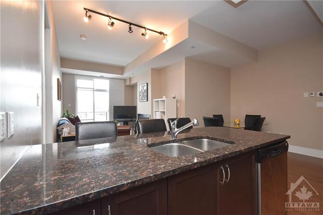305 - 950 Marguerite Avenue, Condo with 2 bedrooms, 2 bathrooms and 1 parking in Ottawa ON | Image 7