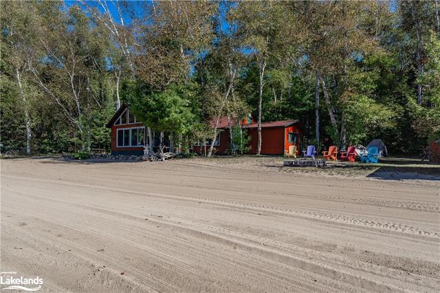 10827 Kimball Lake, House detached with 3 bedrooms, 1 bathrooms and null parking in Algonquin Highlands ON | Image 46