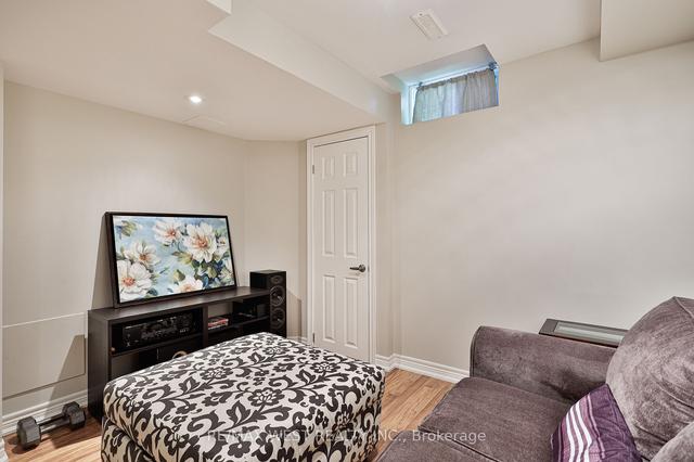 15 Louana Cres, Townhouse with 3 bedrooms, 3 bathrooms and 3 parking in Vaughan ON | Image 29