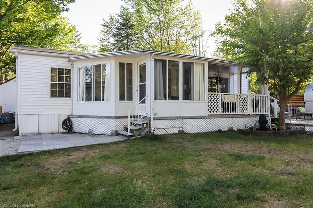 173 - 91 Theme Park Drive, House detached with 2 bedrooms, 1 bathrooms and null parking in Wasaga Beach ON | Image 2