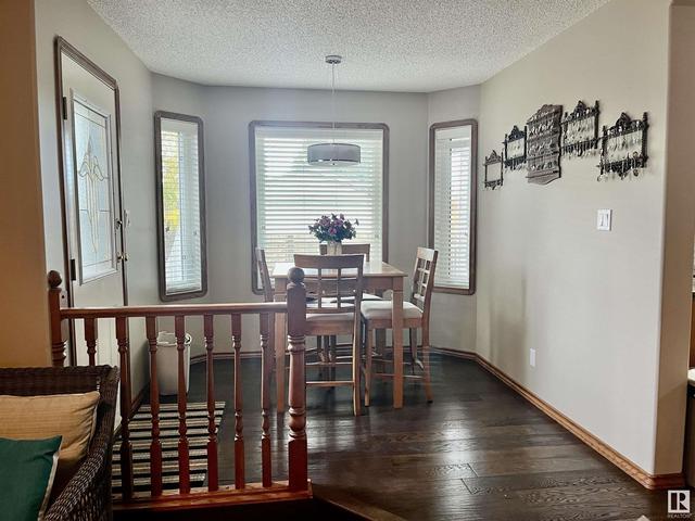 4126 46 St, House detached with 4 bedrooms, 2 bathrooms and null parking in Vegreville AB | Image 12