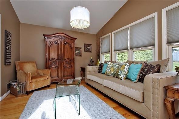 304 Eagle St, House detached with 3 bedrooms, 4 bathrooms and 6 parking in Newmarket ON | Image 6