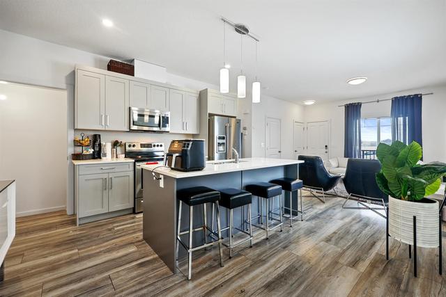 457 Canals Crossing Sw, Home with 3 bedrooms, 2 bathrooms and 2 parking in Calgary AB | Image 8