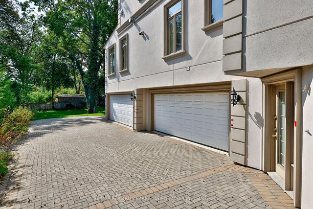 17 Paddock Crt, House detached with 5 bedrooms, 9 bathrooms and 10 parking in Toronto ON | Image 26
