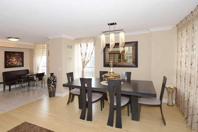 1003 - 50 Disera Dr, Condo with 2 bedrooms, 2 bathrooms and 2 parking in Vaughan ON | Image 8