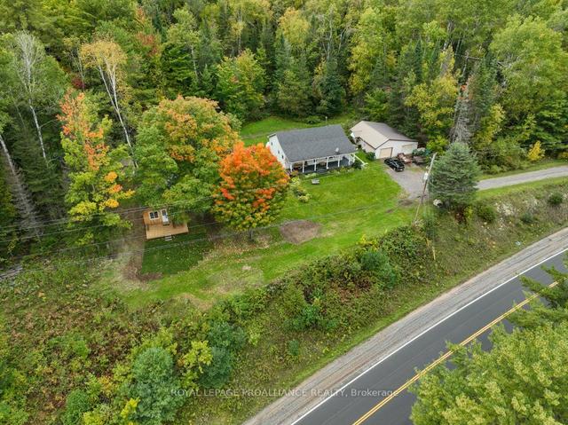 18776 Highway 41, House detached with 2 bedrooms, 2 bathrooms and 8 parking in Addington Highlands ON | Image 1