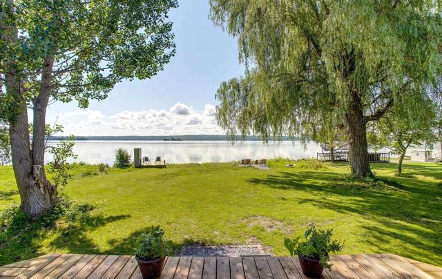675 North Shore Dr E, House detached with 2 bedrooms, 1 bathrooms and 5 parking in Otonabee South Monaghan ON | Image 2