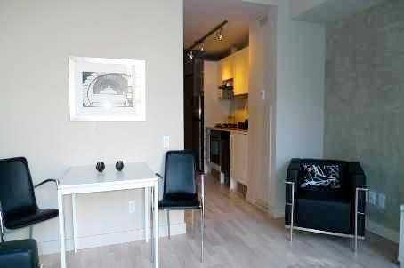 402 - 25 Oxley St, Condo with 0 bedrooms, 1 bathrooms and null parking in Toronto ON | Image 1