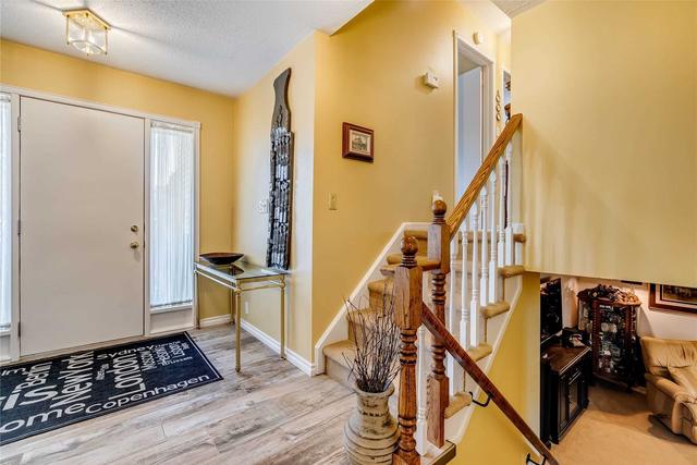 3389 Rockwood Dr, House detached with 3 bedrooms, 2 bathrooms and 3 parking in Burlington ON | Image 8