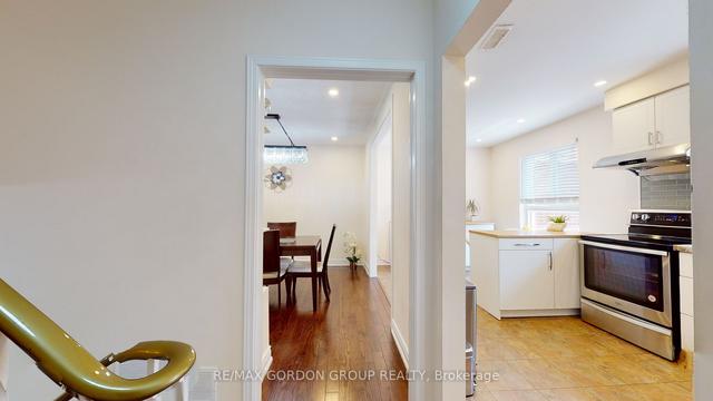 6 - 90 Crockamhill Dr E, Townhouse with 3 bedrooms, 3 bathrooms and 2 parking in Toronto ON | Image 14