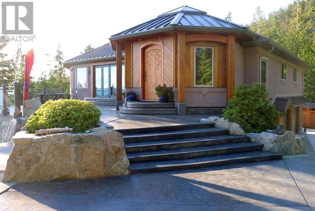 10664 Wood Bay Heights Road, House detached with 3 bedrooms, 4 bathrooms and 6 parking in Sunshine Coast B BC | Image 3