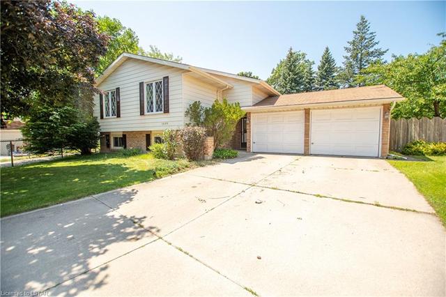 1699 Willowbrook Crescent, House detached with 3 bedrooms, 2 bathrooms and null parking in Sarnia ON | Image 12