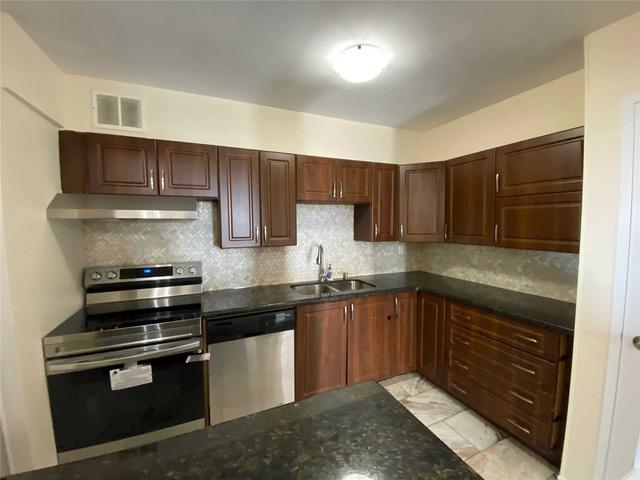 1002 - 1338 York Mills Rd, Condo with 3 bedrooms, 2 bathrooms and 1 parking in Toronto ON | Image 2