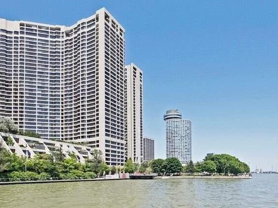 ph3504 - 33 Harbour Sq, Condo with 3 bedrooms, 3 bathrooms and 1 parking in Toronto ON | Image 1