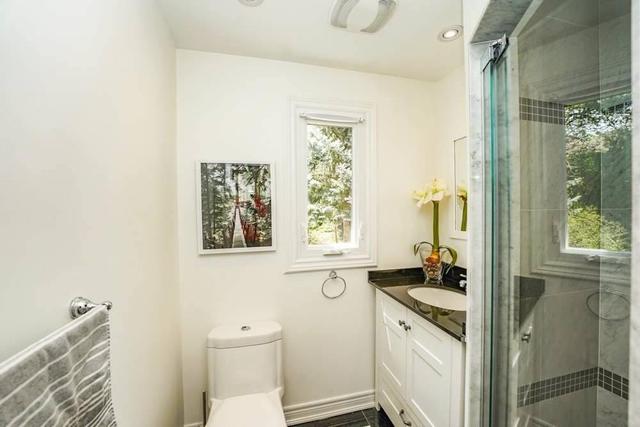 1482 Islington Ave S, House detached with 3 bedrooms, 3 bathrooms and 5 parking in Toronto ON | Image 8