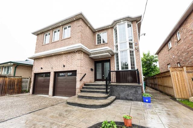 38 York St, House detached with 4 bedrooms, 5 bathrooms and 6 parking in Mississauga ON | Image 1