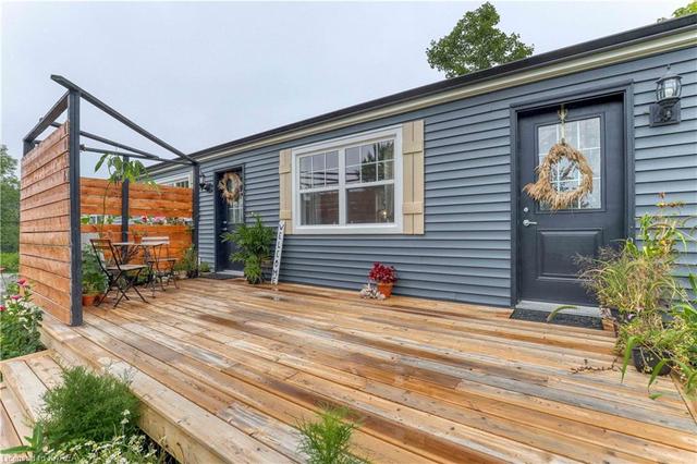 6056 Highway 15, House detached with 3 bedrooms, 2 bathrooms and 6 parking in Kingston ON | Image 3