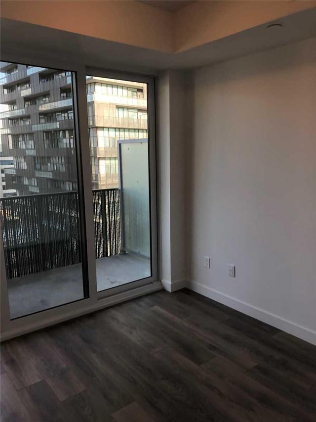 1007 - 8 Eglinton Ave E, Condo with 1 bedrooms, 1 bathrooms and null parking in Toronto ON | Image 8