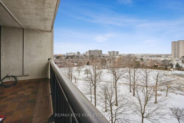 1007 - 15 London Green Crt, Condo with 2 bedrooms, 2 bathrooms and 1 parking in Toronto ON | Image 9
