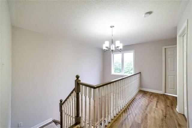 2492 Logan Ave, House detached with 3 bedrooms, 3 bathrooms and 3 parking in Oakville ON | Image 9