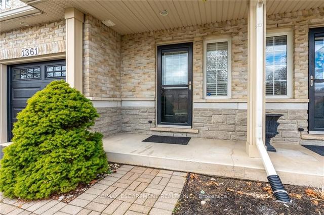 1361 Stephenson Dr, Townhouse with 3 bedrooms, 3 bathrooms and 2 parking in Burlington ON | Image 20