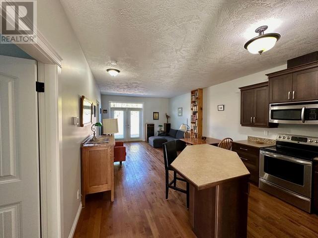 3272 Third Avenue, House attached with 2 bedrooms, 2 bathrooms and null parking in Smithers BC | Image 11