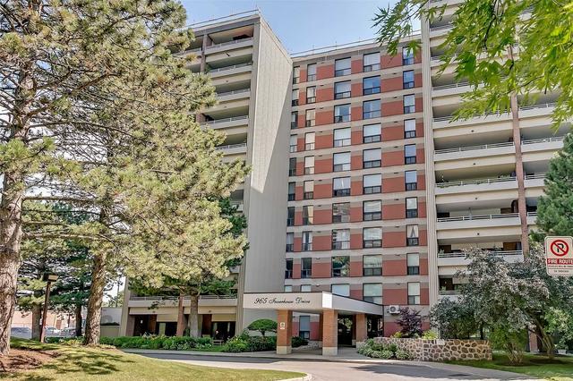 1111 - 965 Inverhouse Dr, Condo with 2 bedrooms, 2 bathrooms and 2 parking in Mississauga ON | Image 1