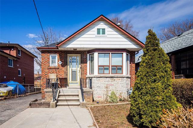 80 Bude St, House detached with 3 bedrooms, 2 bathrooms and 5 parking in Toronto ON | Image 1