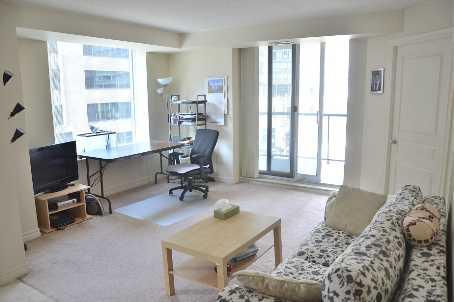 607 - 801 Bay St, Condo with 1 bedrooms, 1 bathrooms and 1 parking in Toronto ON | Image 3
