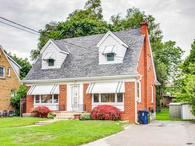39 Lynnhaven Rd, House detached with 3 bedrooms, 2 bathrooms and 6 parking in Toronto ON | Image 20