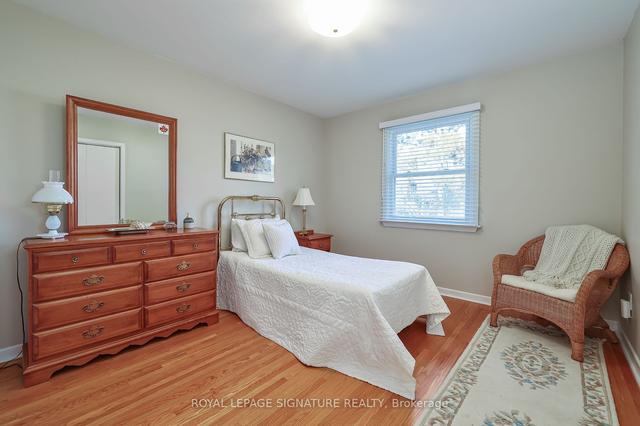 24 Aldenham Cres, House detached with 5 bedrooms, 3 bathrooms and 6 parking in Toronto ON | Image 17