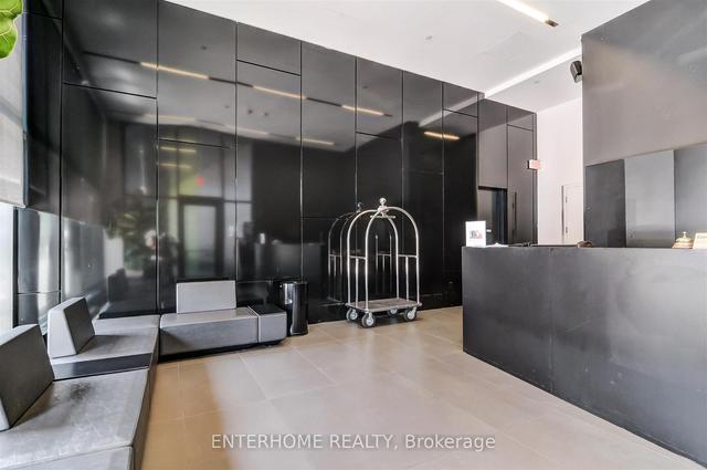 416 - 51 Trolley Cres, Condo with 1 bedrooms, 1 bathrooms and 0 parking in Toronto ON | Image 17