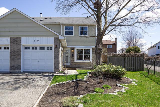 619 Beaver Crt, House semidetached with 3 bedrooms, 3 bathrooms and 2 parking in Milton ON | Image 12