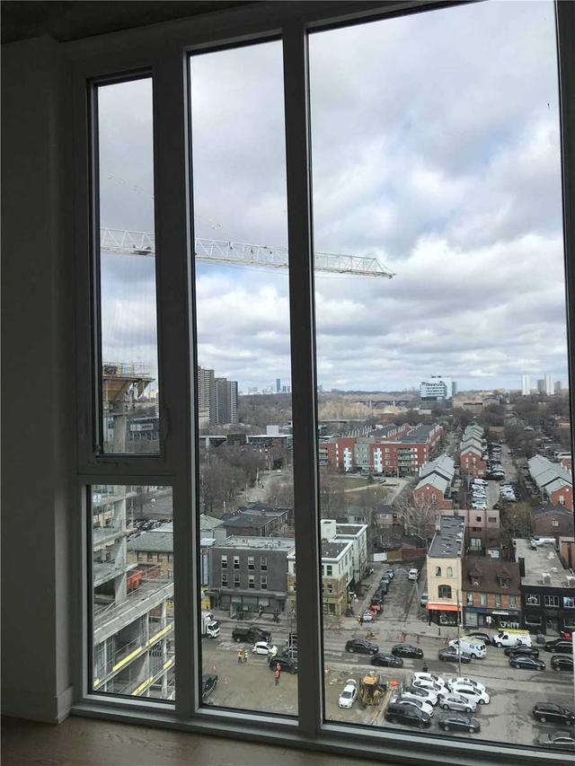 1210 - 25 Baseball Pl, Condo with 2 bedrooms, 2 bathrooms and 1 parking in Toronto ON | Image 2