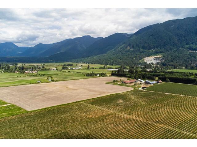 35087 North Sward Road, House detached with 3 bedrooms, 2 bathrooms and 3 parking in Fraser Valley F BC | Image 39
