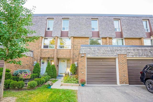18 Renata Royal Way, Townhouse with 3 bedrooms, 3 bathrooms and 2 parking in Toronto ON | Image 12