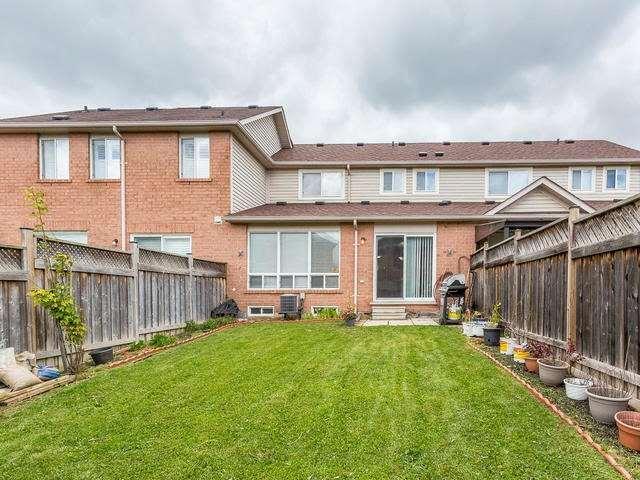 855 Mckay Cres, House attached with 3 bedrooms, 3 bathrooms and 1 parking in Milton ON | Image 19