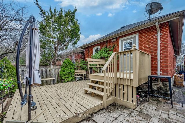182 Lawrence Ave W, House detached with 2 bedrooms, 2 bathrooms and 1 parking in Toronto ON | Image 17