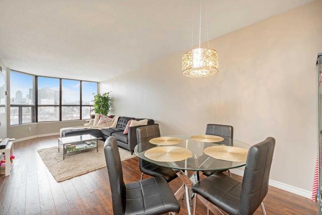 504 - 25 Agnes St, Condo with 1 bedrooms, 1 bathrooms and 1 parking in Mississauga ON | Image 1